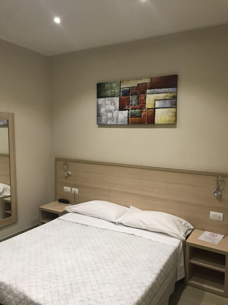 Hotel San Biagio Мілан Екстер'єр фото